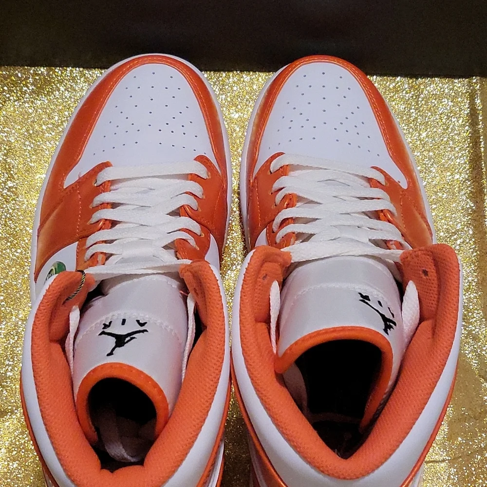 Jordan 1 Mid Metallic Orange - Picture 2 of 8